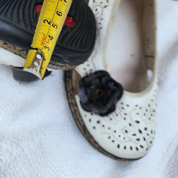 Rieker leather cut out floral sling backs 37/6 - Picture 9 of 10